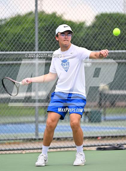Thumbnail 2 in District 9AA Individual Tournament Day 3 (Memorial Park) photogallery.