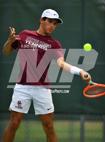 Thumbnail 1 in District 9AA Individual Tournament Day 3 (Memorial Park) photogallery.