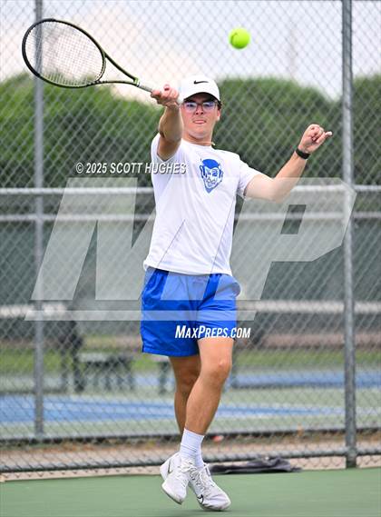 Thumbnail 1 in District 9AA Individual Tournament Day 3 (Memorial Park) photogallery.
