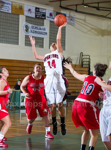 Thumbnail 2 in Rio Mesa vs  Bellarmine-Jefferson (Santa Barbara Tournament of Champions) photogallery.