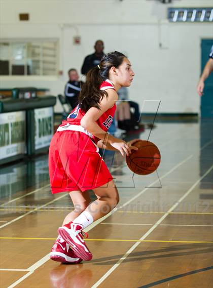 Thumbnail 2 in Rio Mesa vs  Bellarmine-Jefferson (Santa Barbara Tournament of Champions) photogallery.