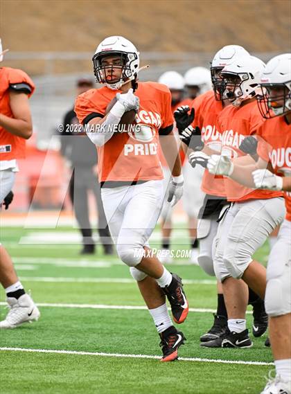 Thumbnail 2 in Bellarmine College Prep @ Half Moon Bay (Scrimmage) photogallery.