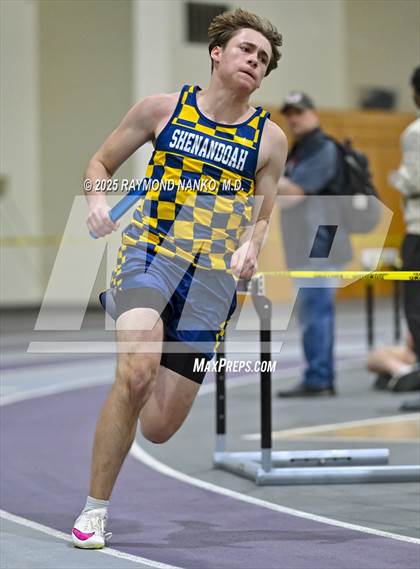 Thumbnail 3 in Taylor HSR Qualifier (4 x 200m Relay)  photogallery.