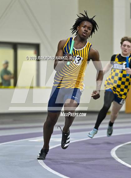 Thumbnail 2 in Taylor HSR Qualifier (4 x 200m Relay)  photogallery.