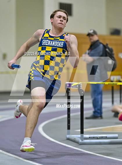 Thumbnail 2 in Taylor HSR Qualifier (4 x 200m Relay)  photogallery.