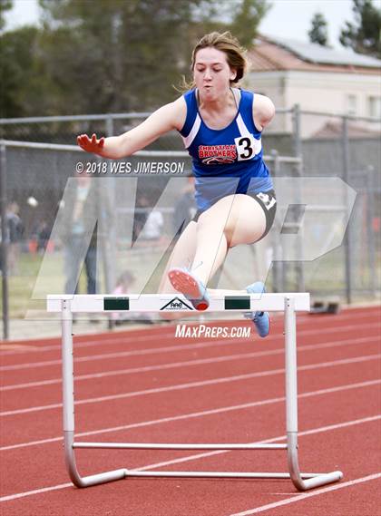 Thumbnail 3 in 4th Annual Randy Sturgeon Invitational (100, 100 HH, 300 LH, 400) photogallery.