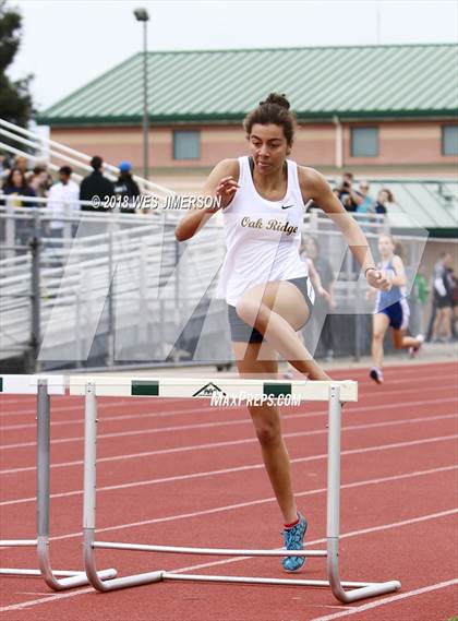 Thumbnail 2 in 4th Annual Randy Sturgeon Invitational (100, 100 HH, 300 LH, 400) photogallery.