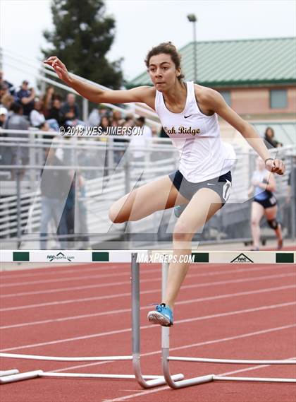 Thumbnail 3 in 4th Annual Randy Sturgeon Invitational (100, 100 HH, 300 LH, 400) photogallery.