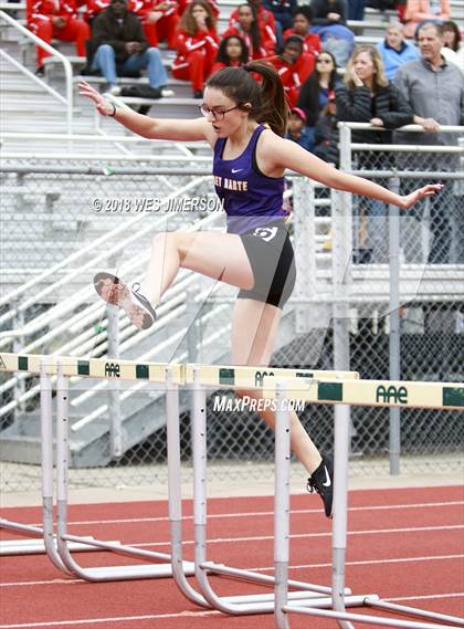 Thumbnail 1 in 4th Annual Randy Sturgeon Invitational (100, 100 HH, 300 LH, 400) photogallery.