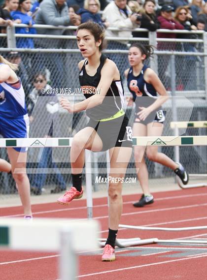 Thumbnail 1 in 4th Annual Randy Sturgeon Invitational (100, 100 HH, 300 LH, 400) photogallery.
