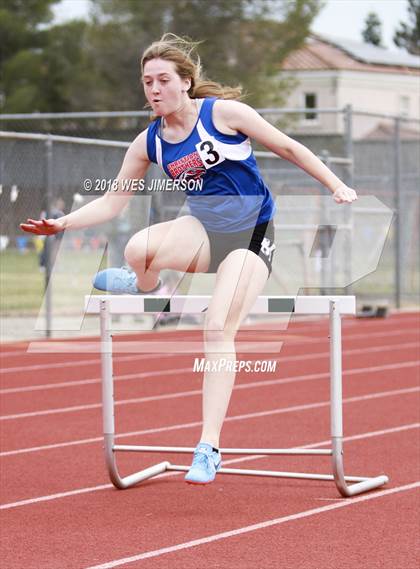 Thumbnail 1 in 4th Annual Randy Sturgeon Invitational (100, 100 HH, 300 LH, 400) photogallery.