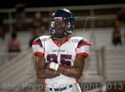 Thumbnail 2 in Bonita Vista vs. Montgomery photogallery.