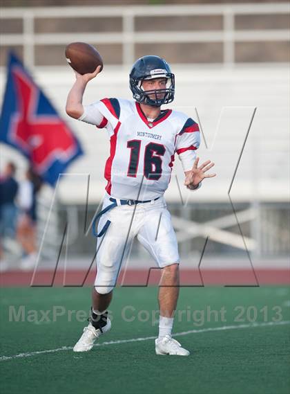 Thumbnail 3 in Bonita Vista vs. Montgomery photogallery.