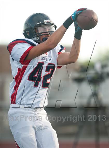Thumbnail 3 in Bonita Vista vs. Montgomery photogallery.