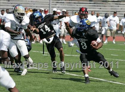 Thumbnail 2 in Inner City Classic (Crenshaw HS) photogallery.