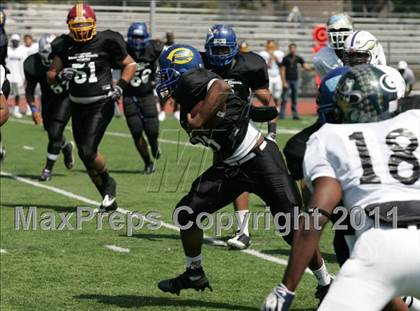 Thumbnail 3 in Inner City Classic (Crenshaw HS) photogallery.