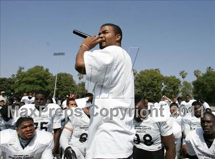 Thumbnail 2 in Inner City Classic (Crenshaw HS) photogallery.