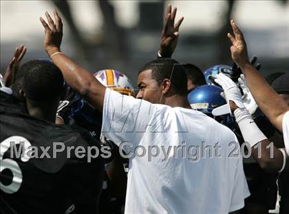 Thumbnail 2 in Inner City Classic (Crenshaw HS) photogallery.