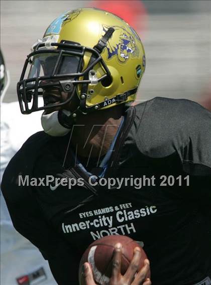 Thumbnail 3 in Inner City Classic (Crenshaw HS) photogallery.