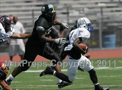 Thumbnail 3 in Inner City Classic (Crenshaw HS) photogallery.