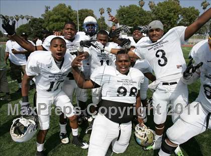 Thumbnail 2 in Inner City Classic (Crenshaw HS) photogallery.