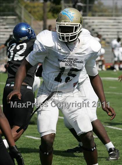 Thumbnail 2 in Inner City Classic (Crenshaw HS) photogallery.