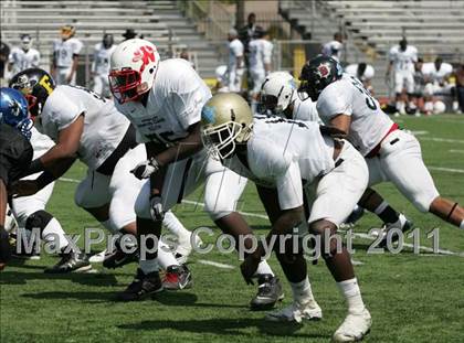 Thumbnail 2 in Inner City Classic (Crenshaw HS) photogallery.