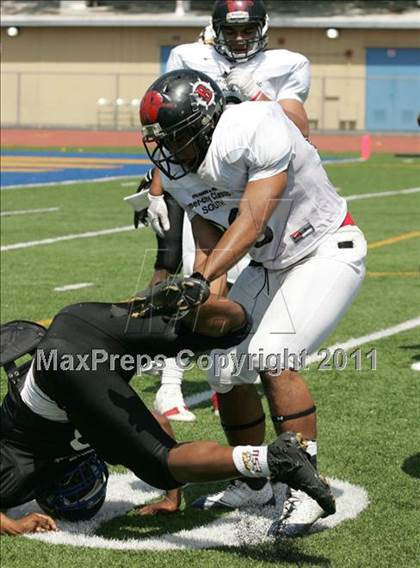Thumbnail 3 in Inner City Classic (Crenshaw HS) photogallery.