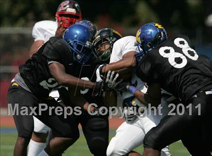 Thumbnail 2 in Inner City Classic (Crenshaw HS) photogallery.