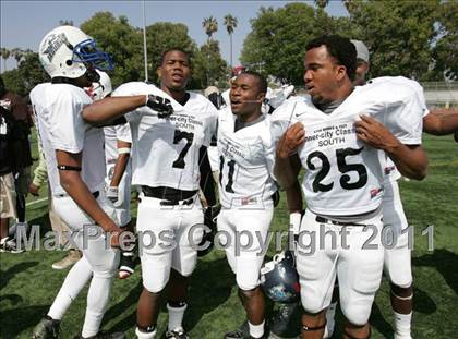 Thumbnail 1 in Inner City Classic (Crenshaw HS) photogallery.