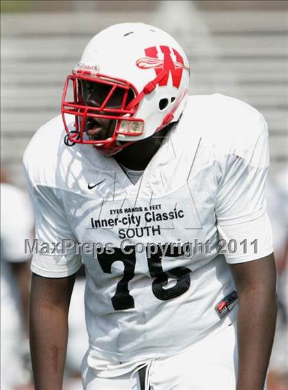 Thumbnail 3 in Inner City Classic (Crenshaw HS) photogallery.