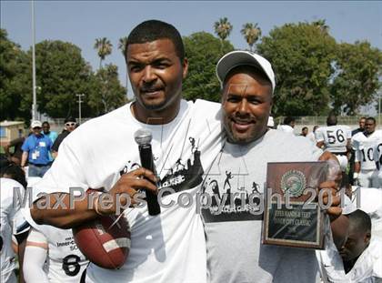 Thumbnail 1 in Inner City Classic (Crenshaw HS) photogallery.