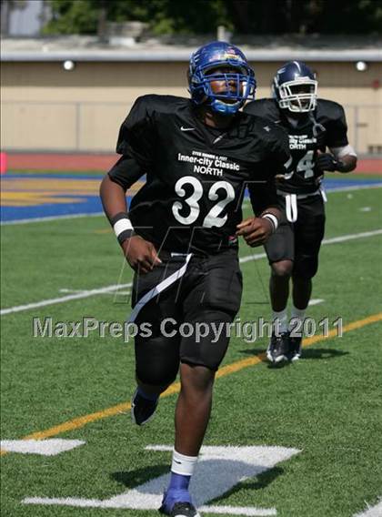 Thumbnail 3 in Inner City Classic (Crenshaw HS) photogallery.