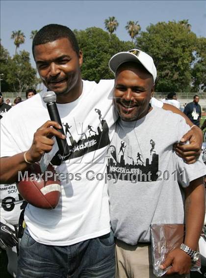 Thumbnail 3 in Inner City Classic (Crenshaw HS) photogallery.