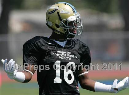 Thumbnail 3 in Inner City Classic (Crenshaw HS) photogallery.