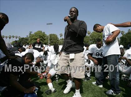 Thumbnail 3 in Inner City Classic (Crenshaw HS) photogallery.