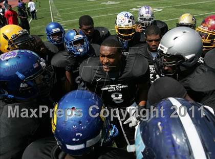 Thumbnail 3 in Inner City Classic (Crenshaw HS) photogallery.