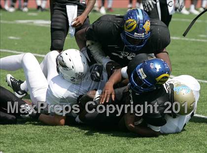 Thumbnail 3 in Inner City Classic (Crenshaw HS) photogallery.