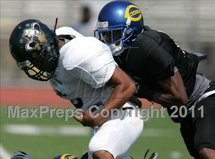 Thumbnail 3 in Inner City Classic (Crenshaw HS) photogallery.
