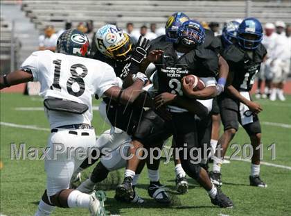 Thumbnail 1 in Inner City Classic (Crenshaw HS) photogallery.