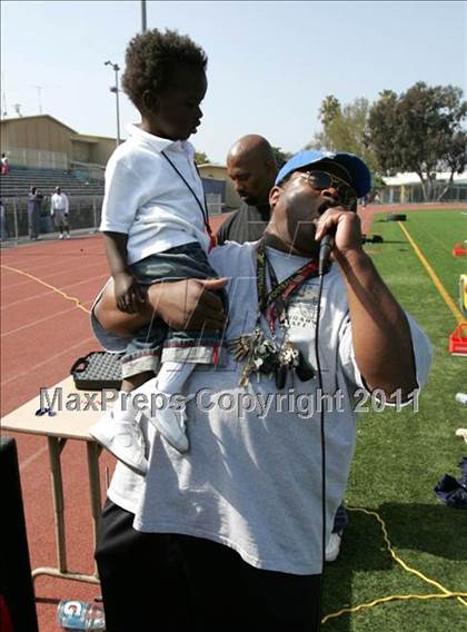 Thumbnail 3 in Inner City Classic (Crenshaw HS) photogallery.