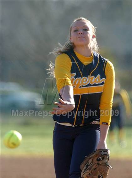 Thumbnail 3 in Inderkum vs. St. Francis (Pre-Season Tournament of Champions) photogallery.