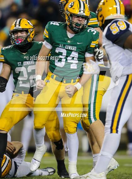 Thumbnail 1 in St. Edward vs. Springfield (OHSAA D1 Final) photogallery.