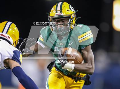 Thumbnail 2 in St. Edward vs. Springfield (OHSAA D1 Final) photogallery.