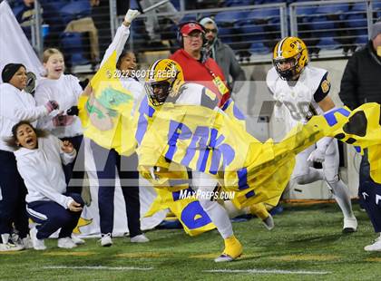 Thumbnail 2 in St. Edward vs. Springfield (OHSAA D1 Final) photogallery.