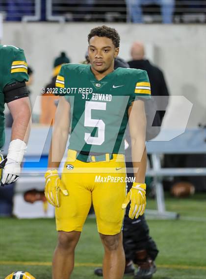 Thumbnail 3 in St. Edward vs. Springfield (OHSAA D1 Final) photogallery.