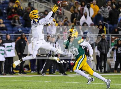 Thumbnail 3 in St. Edward vs. Springfield (OHSAA D1 Final) photogallery.