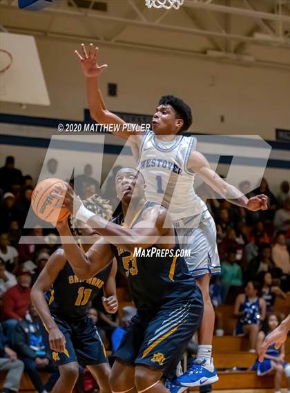 Thumbnail 3 in Rocky Mount vs Westover (NCHSAA 3A Third Round) photogallery.