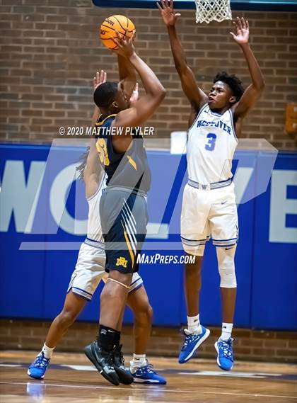 Thumbnail 1 in Rocky Mount vs Westover (NCHSAA 3A Third Round) photogallery.