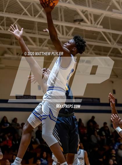 Thumbnail 3 in Rocky Mount vs Westover (NCHSAA 3A Third Round) photogallery.